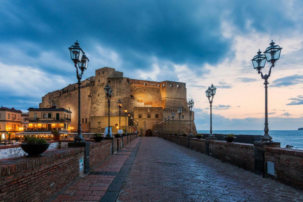 Donnare Casavacanza - Historic Center Of Naples Exterior photo